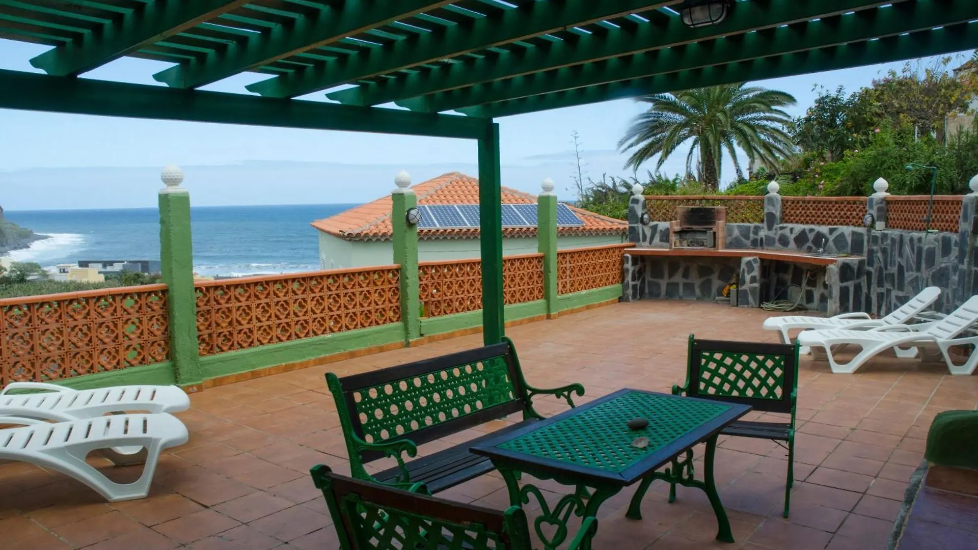 Haus Mit Schoener Terrasse Und Zwei Schlafzimmer Hermigua Spagna