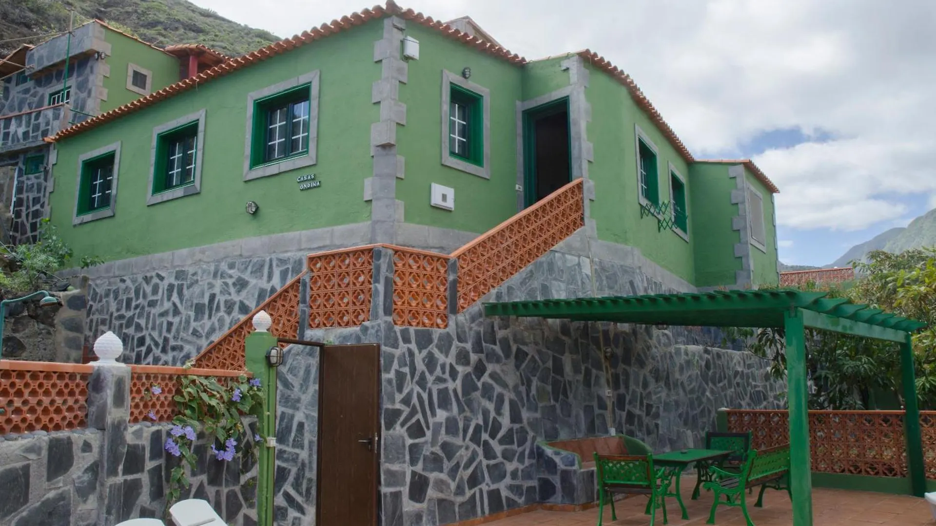 Haus Mit Schoener Terrasse Und Zwei Schlafzimmer Hermigua