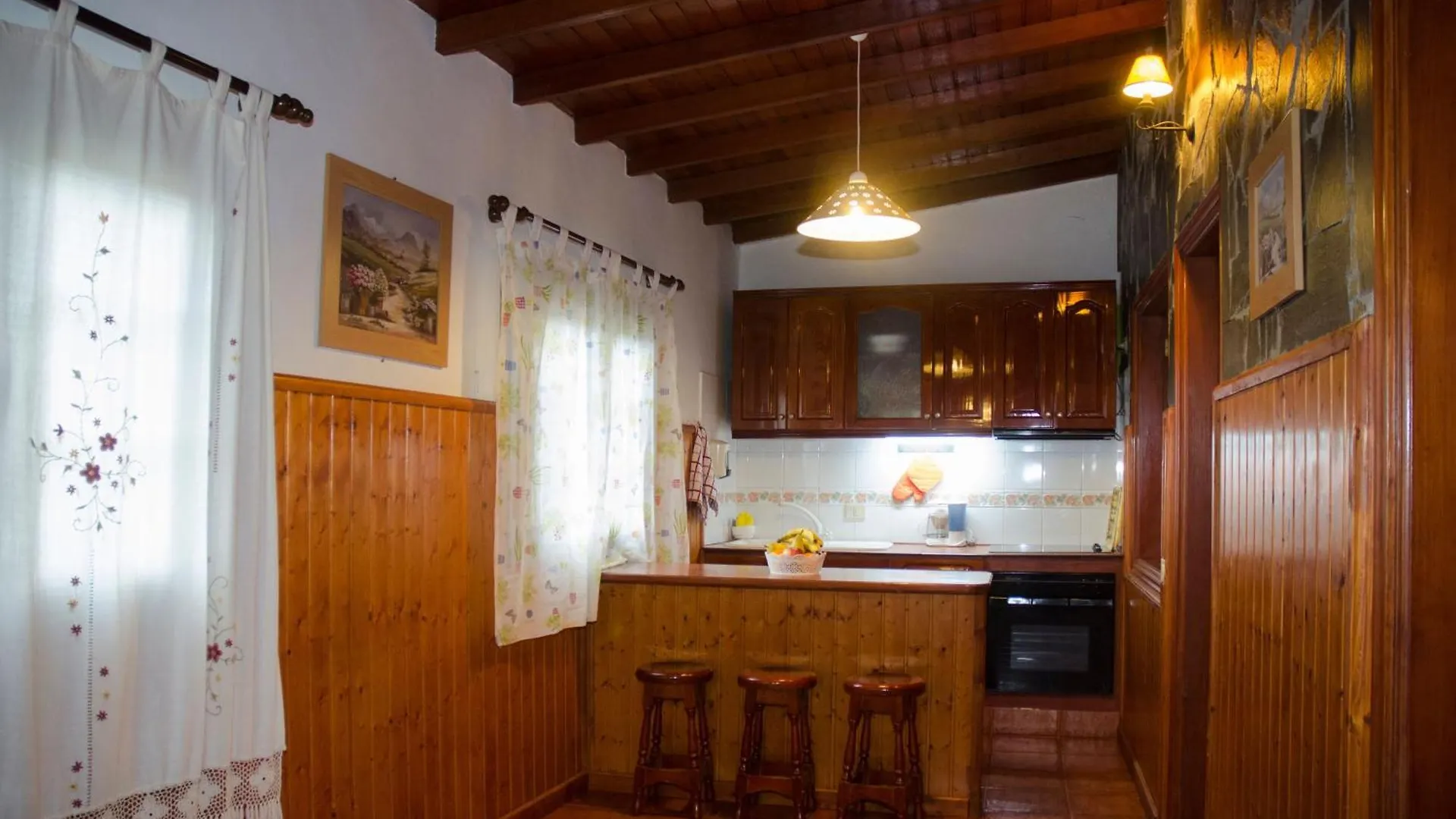 Haus Mit Schoener Terrasse Und Zwei Schlafzimmer Hermigua 0*,  Spain